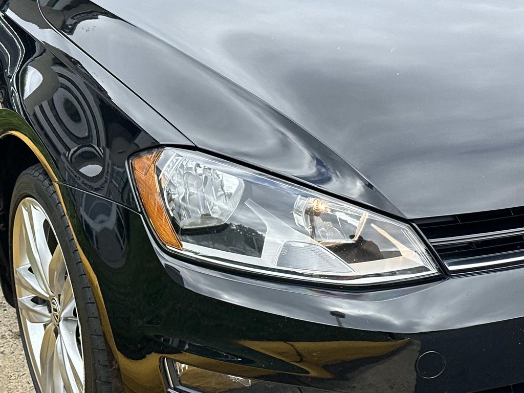 Thumbnail: 2015 Volkswagen Golf - 4