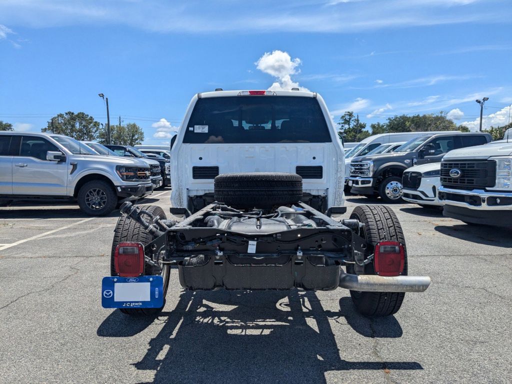 2025 Ford F-350 Super Duty XL