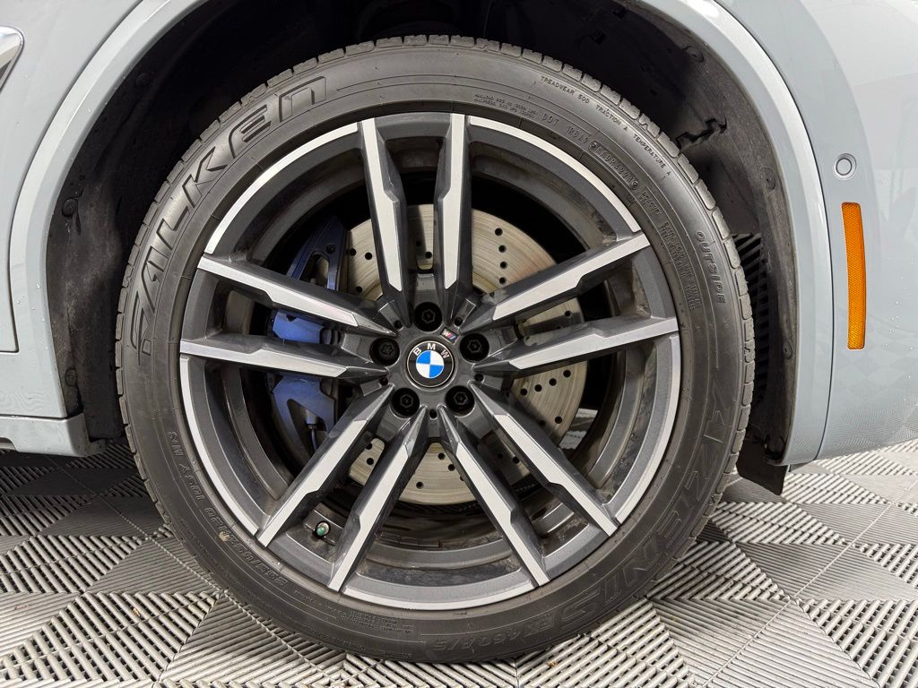 Thumbnail: 2025 BMW X4 - 11