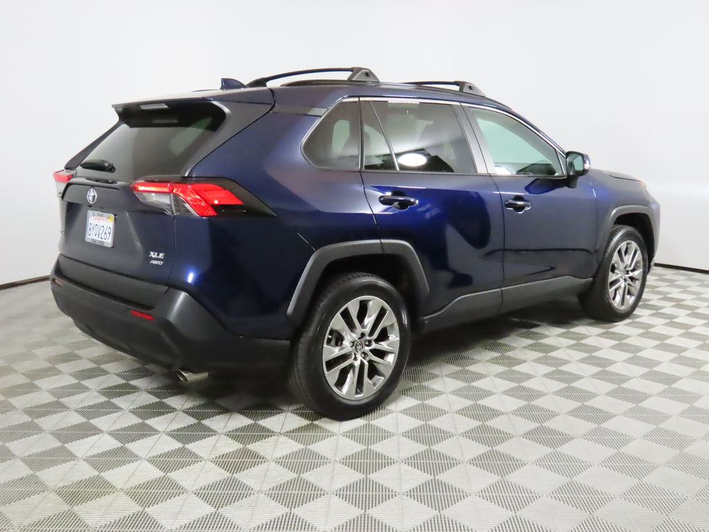 Thumbnail: 2019 Toyota RAV4 - 5