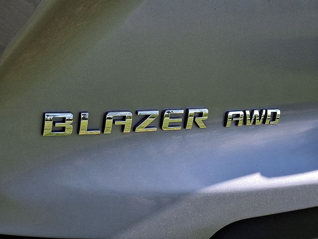 used 2025 Chevrolet Blazer car, priced at $29,005