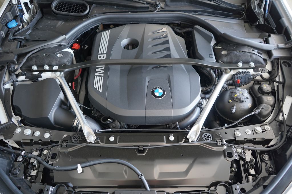 Thumbnail: 2025 BMW 7 Series - 21