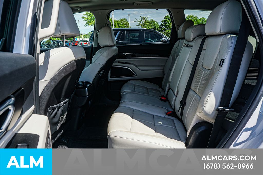 Used 2024 White Kia EX image 20