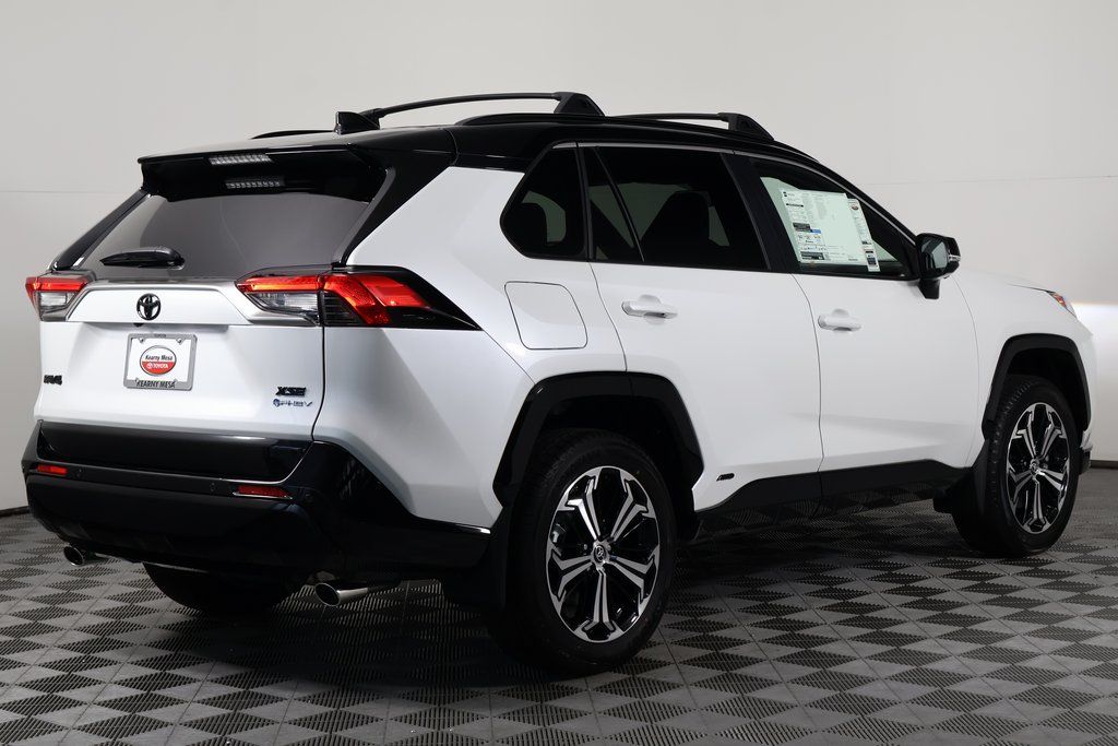 Thumbnail: 2025 Toyota RAV4 - 2