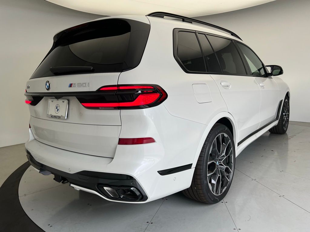 Thumbnail: 2025 BMW X7 - 3