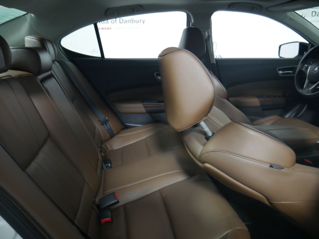 Thumbnail: 2018 Acura TLX - 9