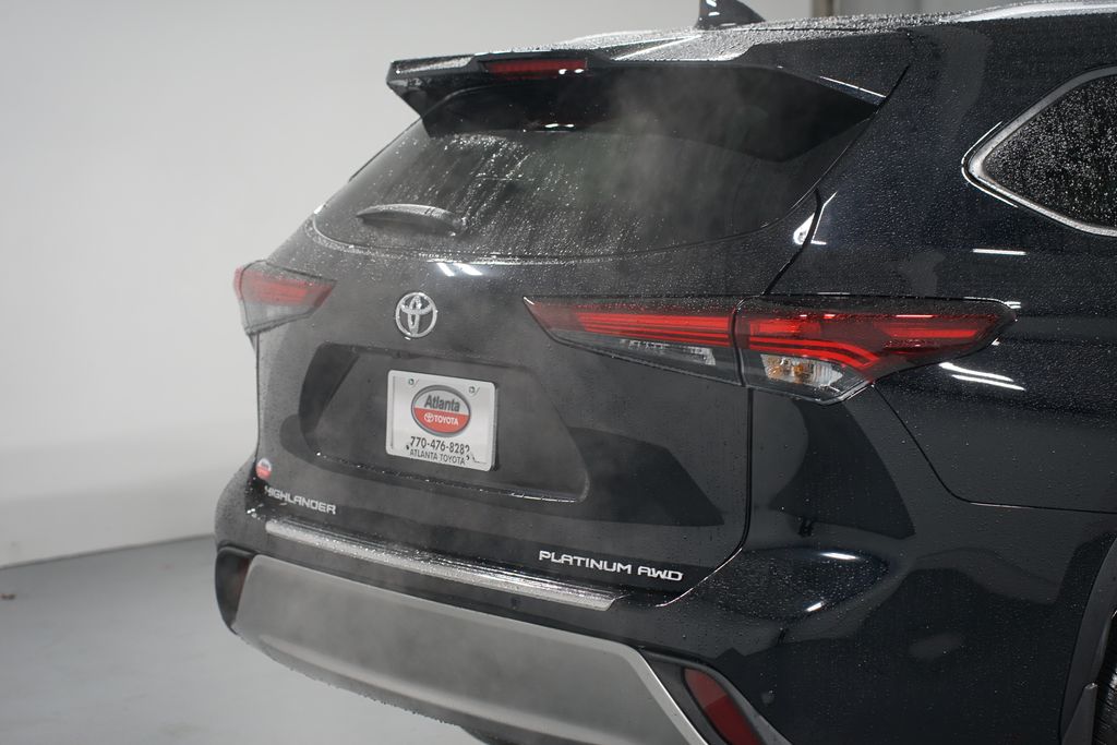 Thumbnail: 2026 Toyota Highlander - 9