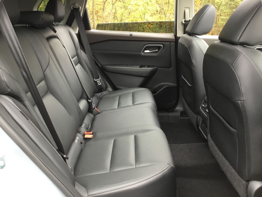 Thumbnail: 2021 Nissan Rogue - 15