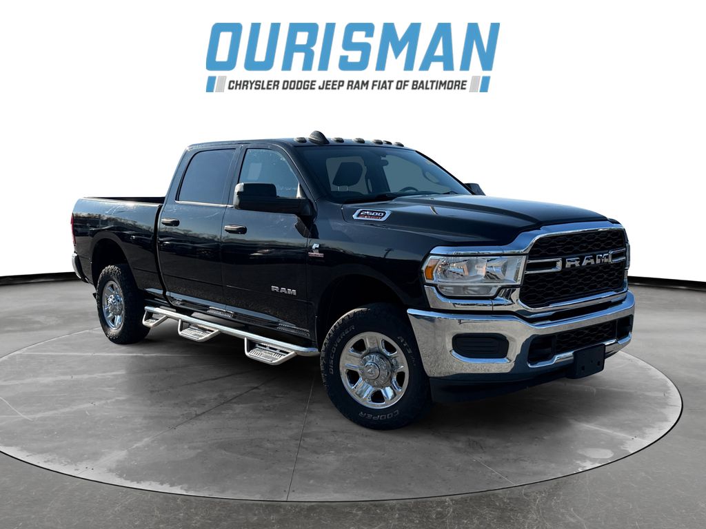 Diamond Black Crystal Pearlcoat 2021 RAM 2500 Tradesman Crew Cab 4WD Pickup Truck Four-Wheel Drive 6-Speed Automatic