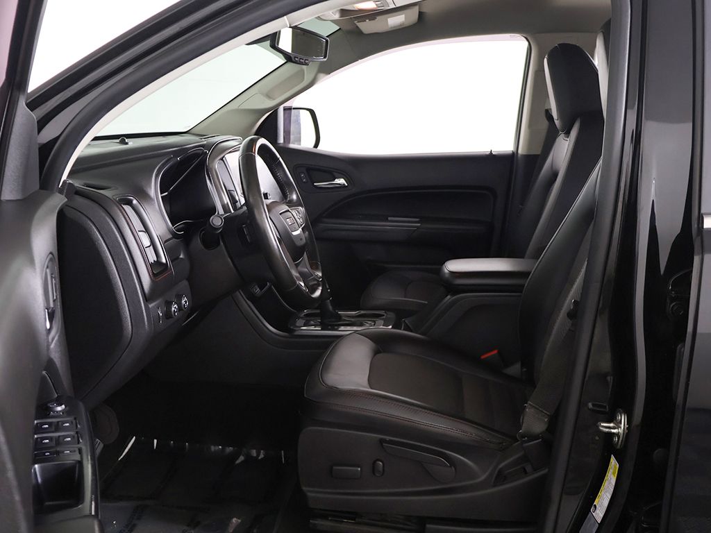 Used 2016 Black GMC SLE1 image 21