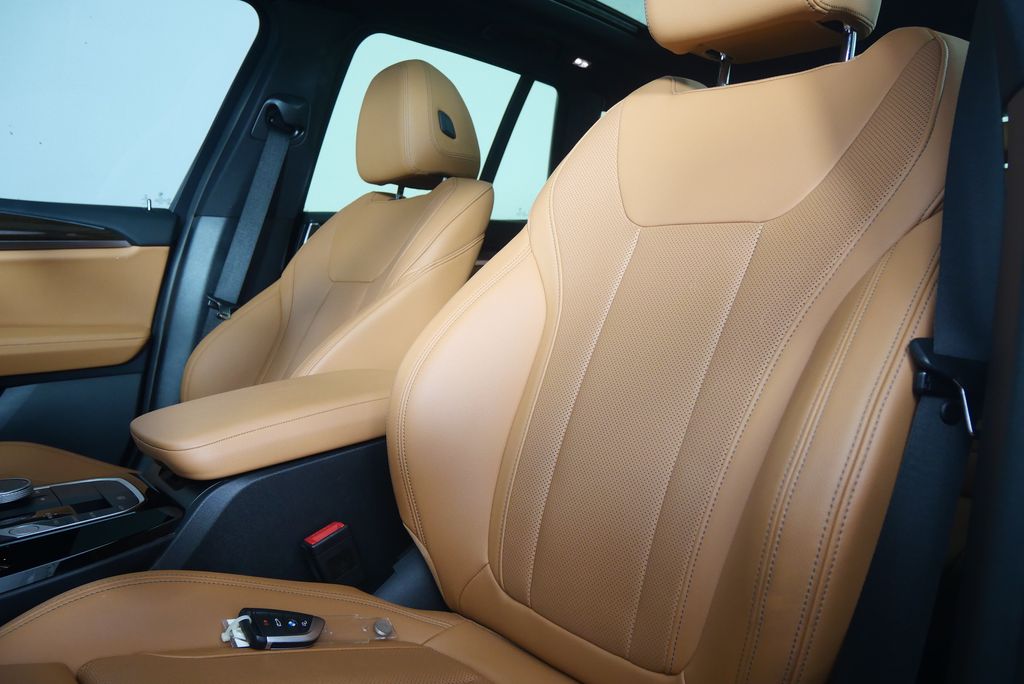 Thumbnail: 2023 BMW X3 - 8