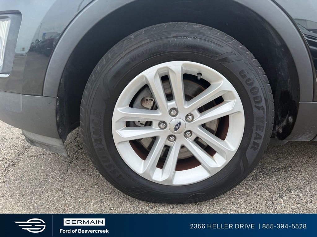 Used 2016 Black Ford XLT image 14