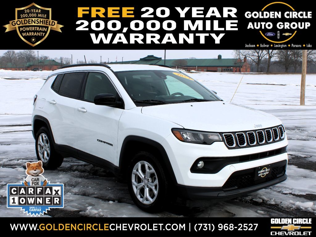 Bright White Clearcoat 2024 Jeep Compass Latitude 4WD SUV / Crossover Four-Wheel Drive 8-Speed Automatic