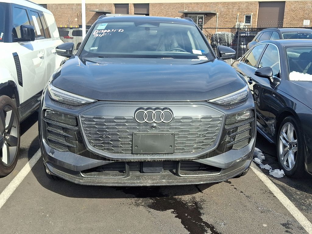 Thumbnail: 2025 Audi Q6 e-tron - 2