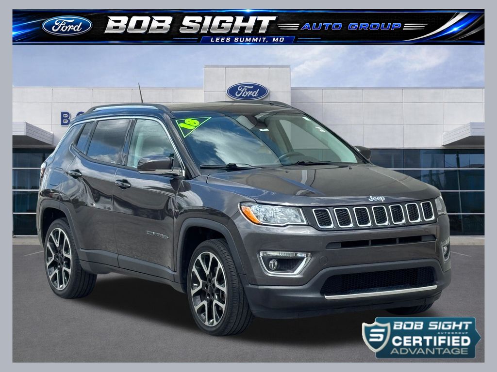 Gray (Granite Crystal Metallic Clearcoat) 2018 Jeep Compass SUV / Crossover Front-Wheel Drive 6-Speed Automatic