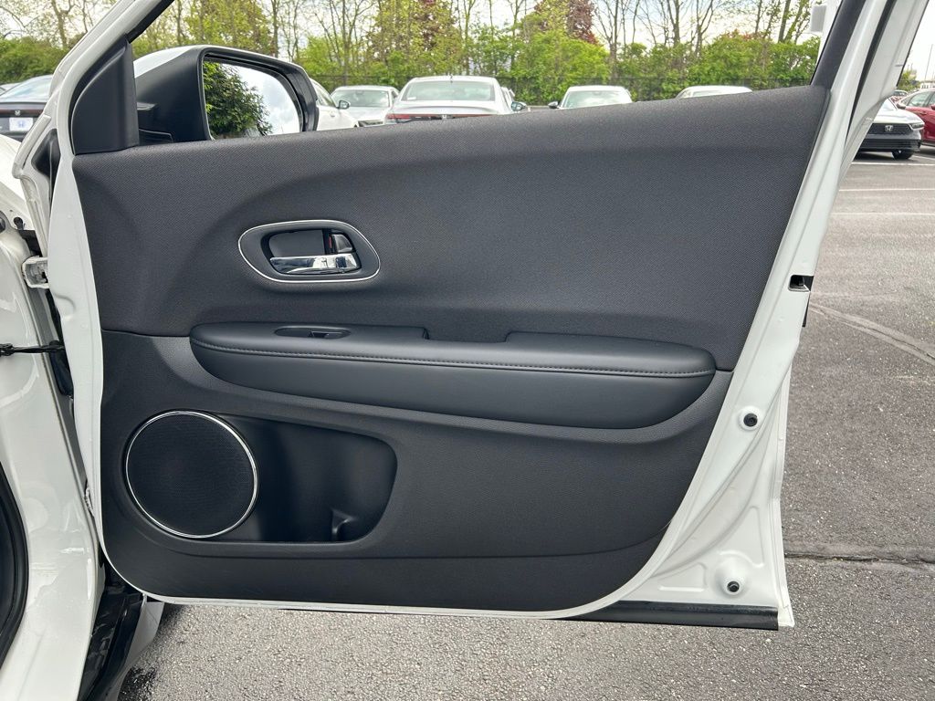 2022 Honda HR-V EX 26