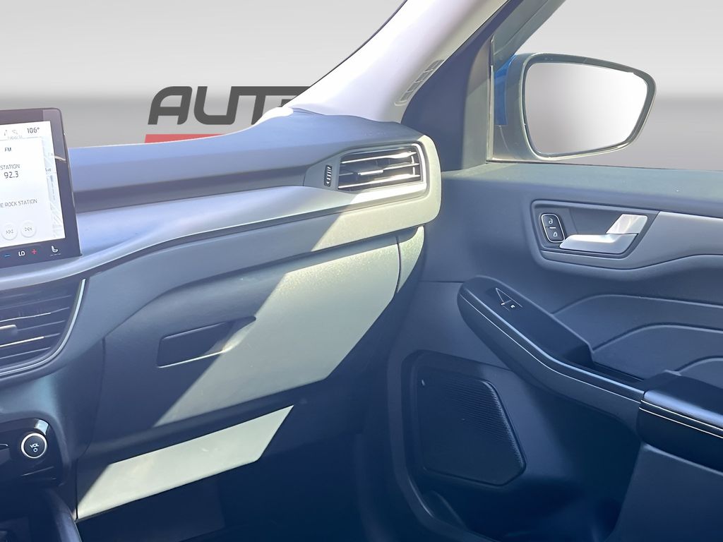Used 2023 Blue Ford Base image 23