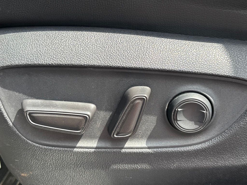 Used 2021 Toyota Highlander SUV