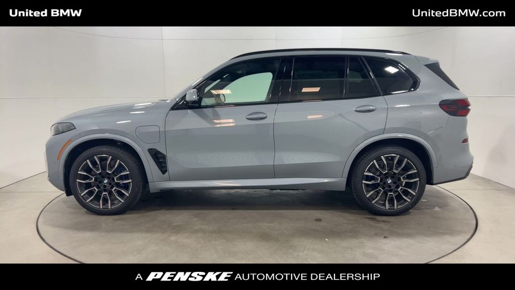 2025 BMW X5 xDrive50e 5