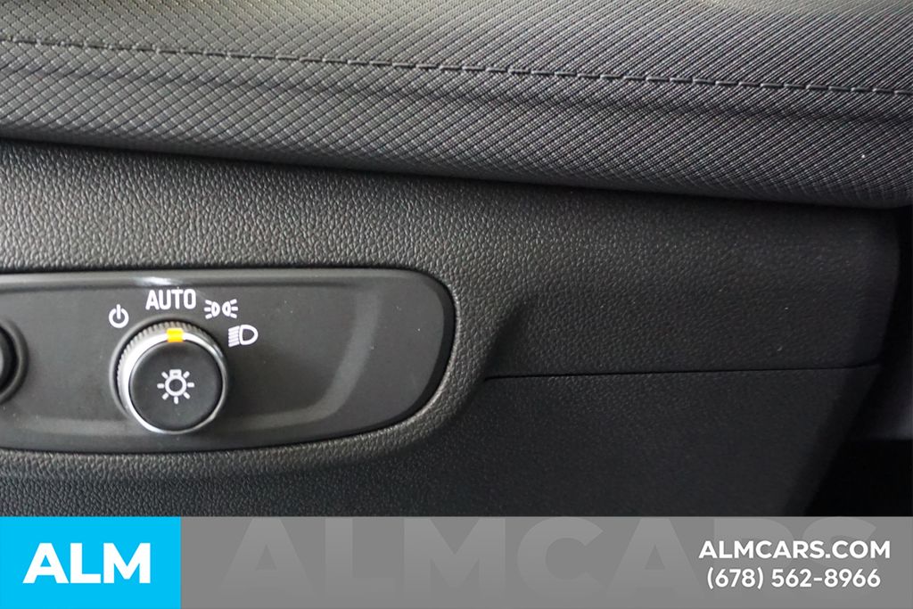 Used 2025 Blue Chevrolet LT image 32
