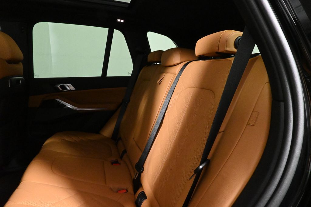 Thumbnail: 2026 BMW X5 - 4