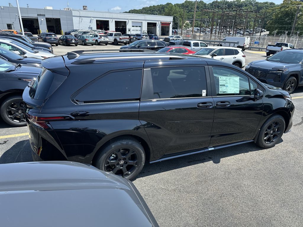 New 2026 Toyota Sienna Van