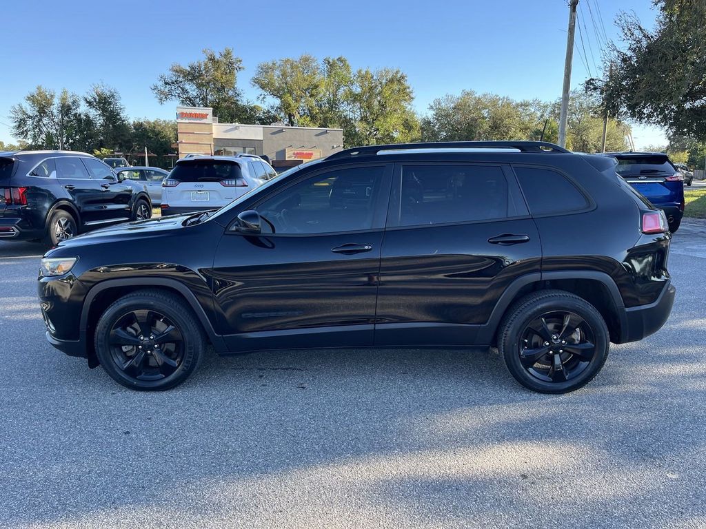 2020 Jeep Cherokee Altitude 8