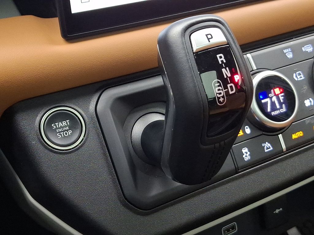 Thumbnail: 2024 Land Rover Defender - 16