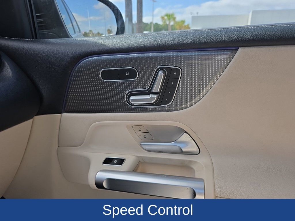 2020 Mercedes-Benz GLB 250 