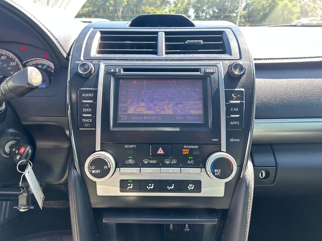 Used 2012 White Toyota SE image 15