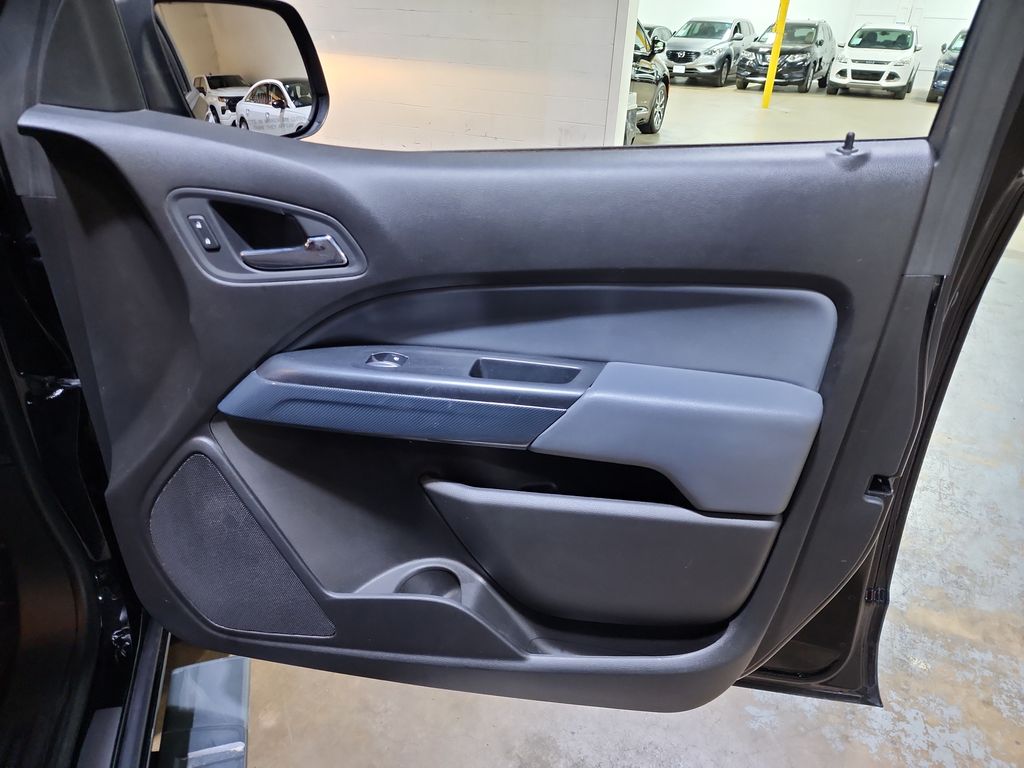 2016 Chevrolet Colorado Z71 photo