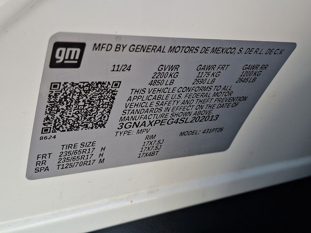 used 2025 Chevrolet Equinox car, priced at $28,394