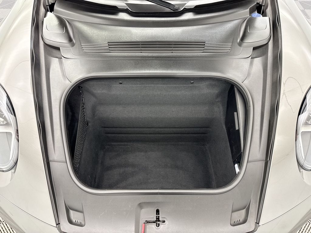 Thumbnail: 2021 Porsche 911 - 25