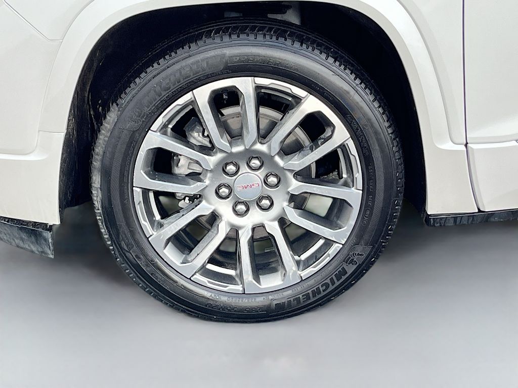 Used 2023 White GMC Denali image 35