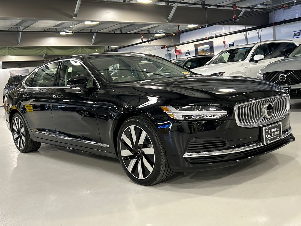 2024 Volvo S90 Recharge T8 Ultimate eAWD