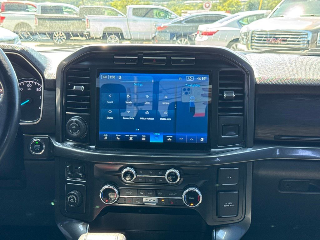 Used 2022 Black Ford XLT image 17