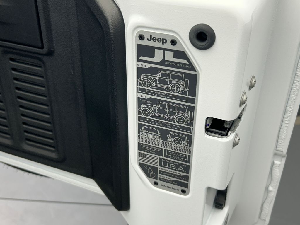 New 2026 Bright White Clearcoat Jeep Sahara image 36