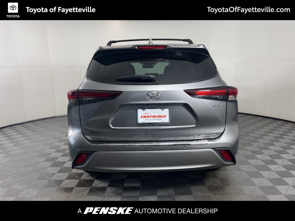 Thumbnail: 2026 Toyota Highlander - 4