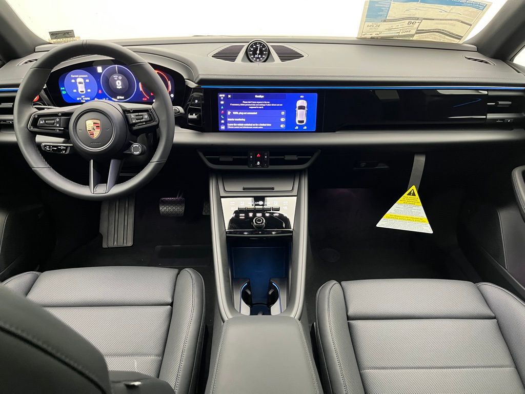 Thumbnail: 2025 Porsche Macan - 23