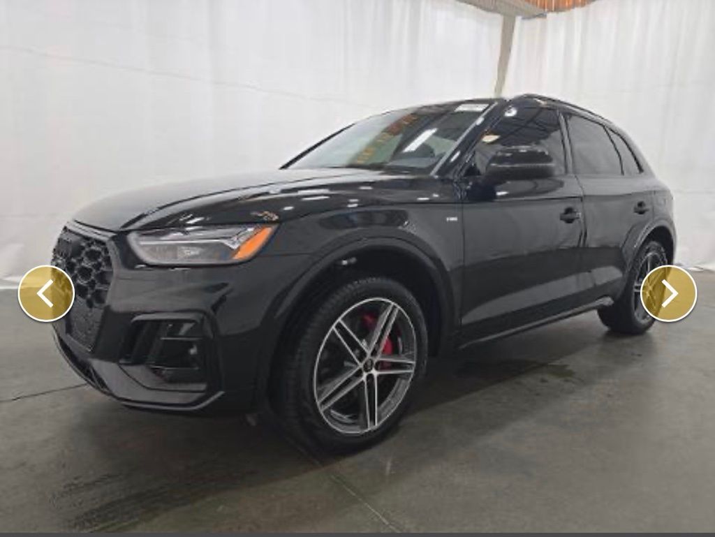2024 Audi Q5 Hybrid Plug-in e quattro Premium Plus S Line AWD