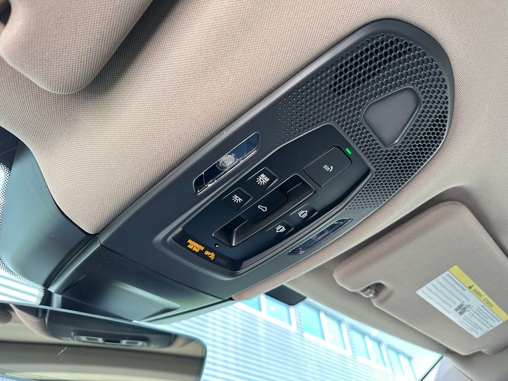 Thumbnail: 2026 Porsche Panamera - 31