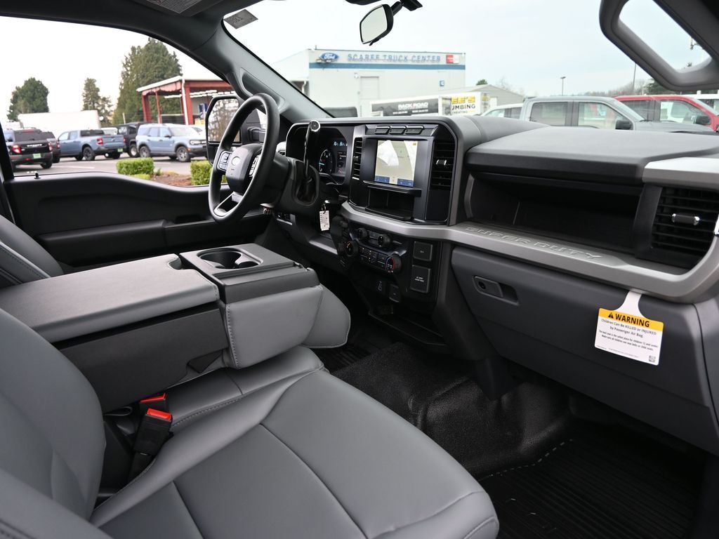 2024 Ford F-550 Super Duty 