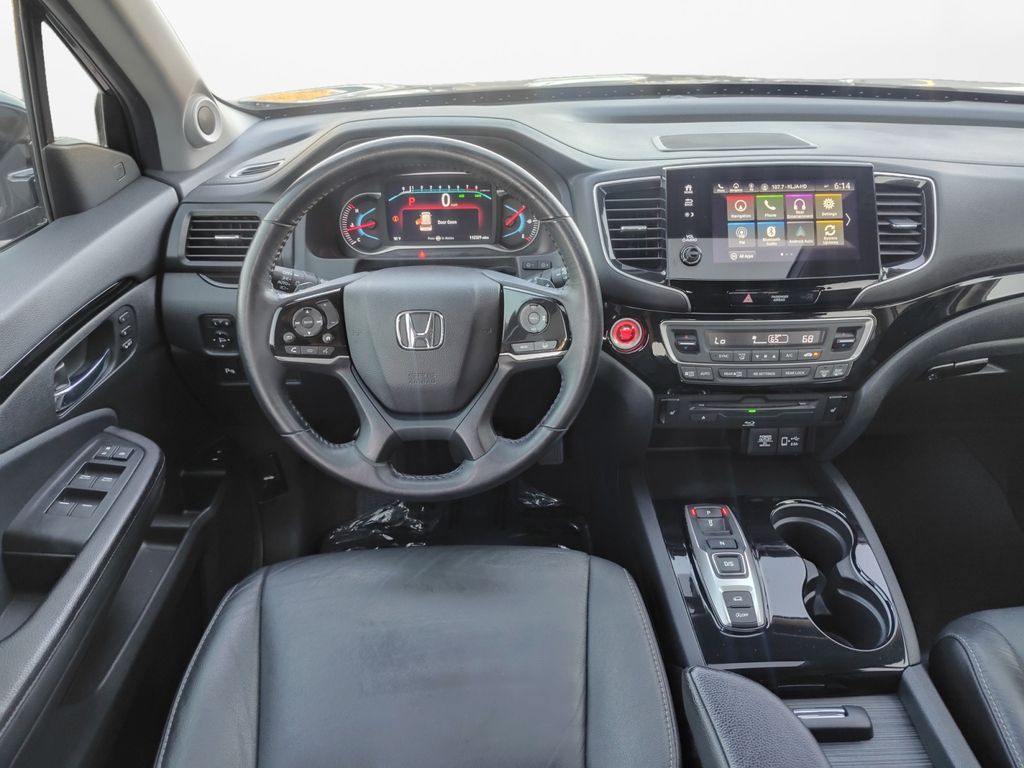 Used Car 2022 Honda Pilot  Touring For Sale Under $30,000 In Austin, Texas