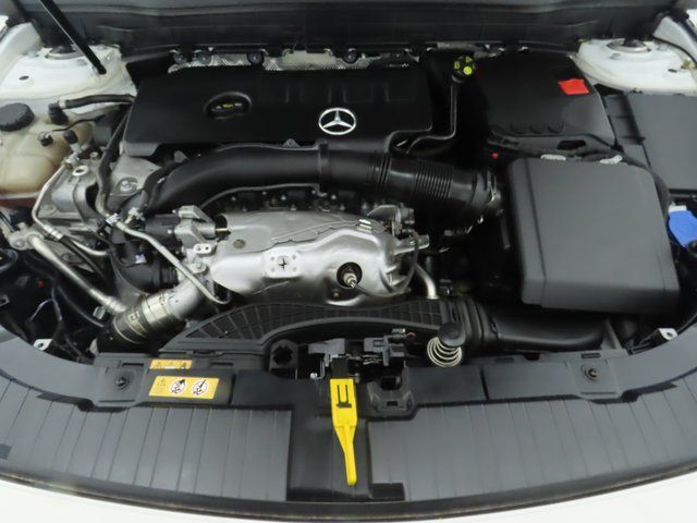 Thumbnail: 2022 Mercedes-Benz GLB - 29