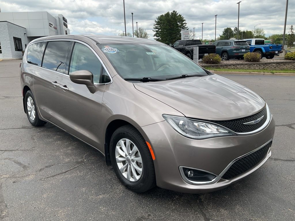 2018 Chrysler Pacifica Touring Plus FWD