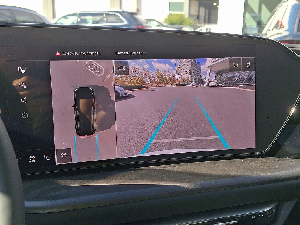 Thumbnail: 2025 Audi Q5 - 15