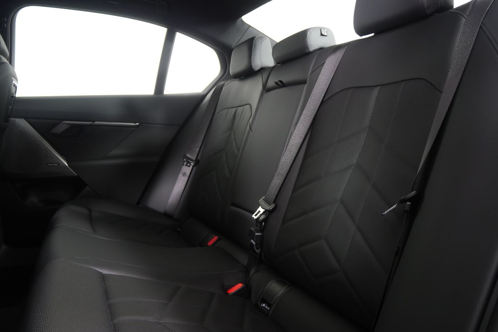 Thumbnail: 2026 BMW 5 Series - 16