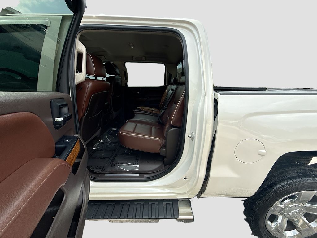 2014 Chevrolet Silverado 1500 High Country White at Autostrade