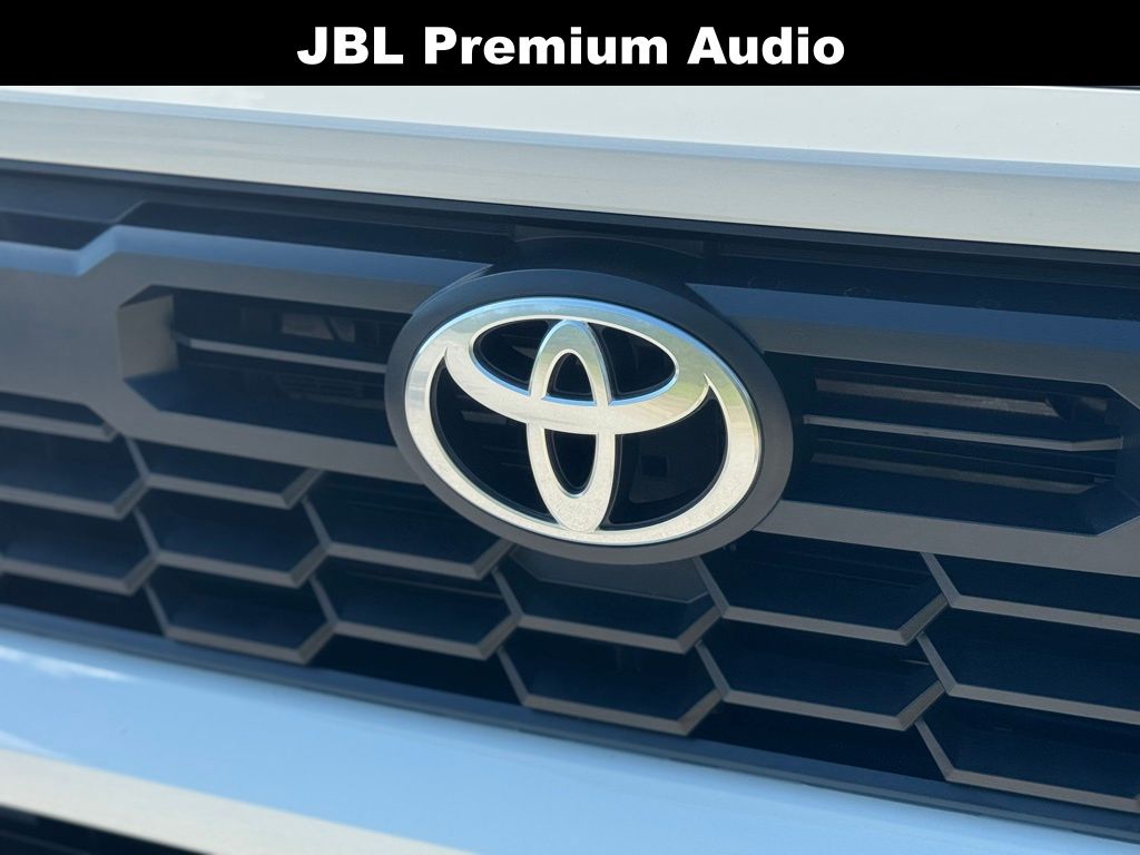 2024 Toyota Tacoma TRD Sport 4x4 photo 4