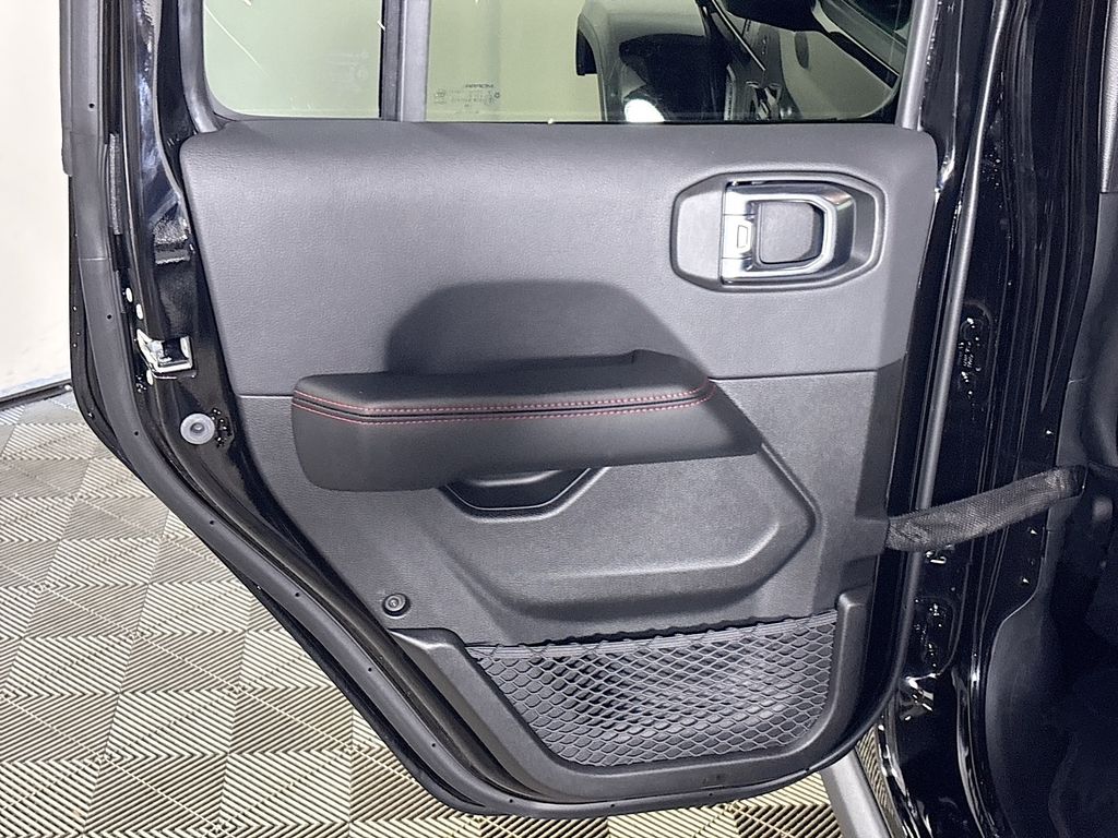2026 Jeep Gladiator Shadow Ops